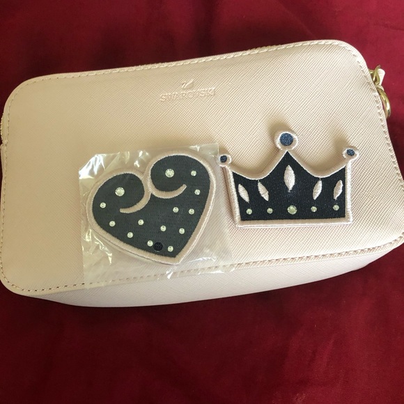 Host Pick💥💥New Swarovski Versatile Clutch Crossbody bag - Picture 8 of 9